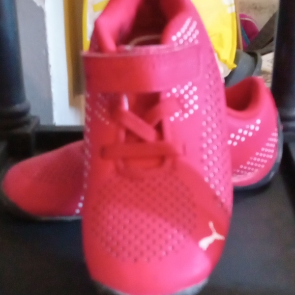 Puma Ferrari shoes size 8 - Picture 1 of 6